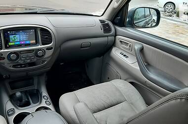 Внедорожник / Кроссовер Toyota Sequoia 2001 в Николаеве