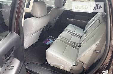 Внедорожник / Кроссовер Toyota Sequoia 2019 в Киеве