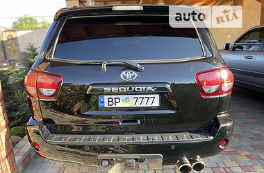 Внедорожник / Кроссовер Toyota Sequoia 2009 в Одессе