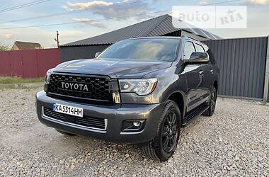 Внедорожник / Кроссовер Toyota Sequoia 2019 в Киеве