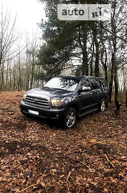 Внедорожник / Кроссовер Toyota Sequoia 2008 в Киеве