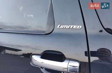 Позашляховик / Кросовер Toyota Sequoia 2017 в Луцьку