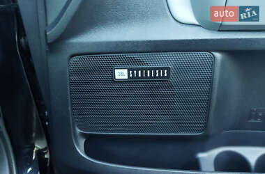 Позашляховик / Кросовер Toyota Sequoia 2017 в Луцьку