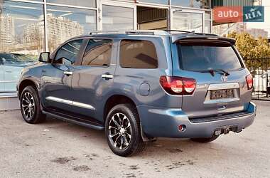 Внедорожник / Кроссовер Toyota Sequoia 2017 в Одессе