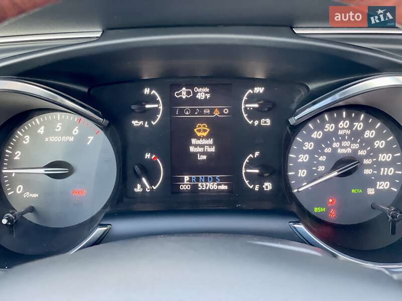 Внедорожник / Кроссовер Toyota Sequoia 2017 в Одессе
