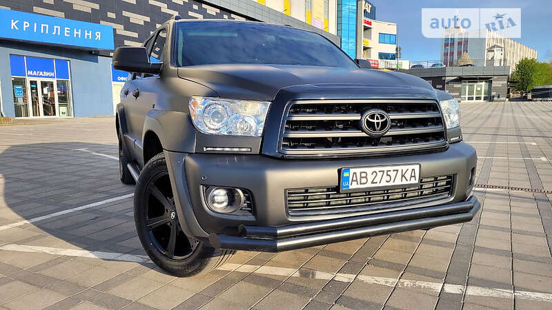 Внедорожник / Кроссовер Toyota Sequoia 2008 в Виннице