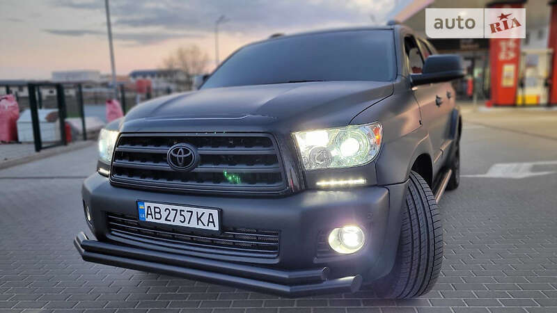 Внедорожник / Кроссовер Toyota Sequoia 2008 в Виннице