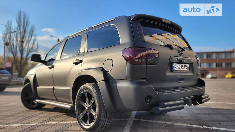 Внедорожник / Кроссовер Toyota Sequoia 2008 в Виннице