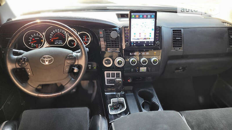 Внедорожник / Кроссовер Toyota Sequoia 2008 в Виннице