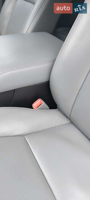 Внедорожник / Кроссовер Toyota Sequoia 2017 в Киеве фото 11 Внедорожник / Кроссовер Toyota Sequoia 2017 в Киеве