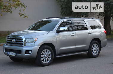 Внедорожник / Кроссовер Toyota Sequoia 2008 в Днепре