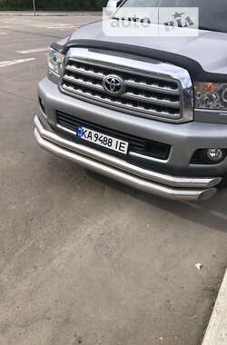 Позашляховик / Кросовер Toyota Sequoia 2008 в Києві