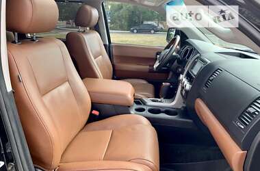 Внедорожник / Кроссовер Toyota Sequoia 2016 в Ивано-Франковске