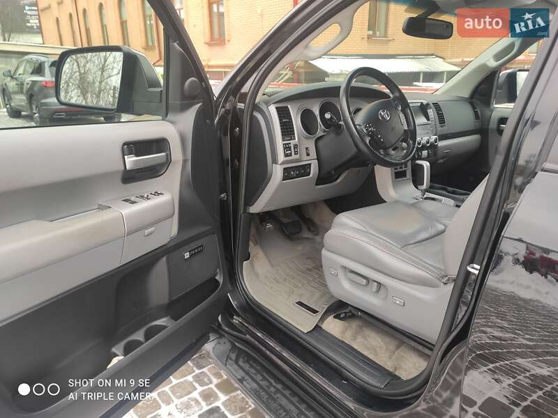 Внедорожник / Кроссовер Toyota Sequoia 2008 в Киеве фото 7 Внедорожник / Кроссовер Toyota Sequoia 2008 в Киеве