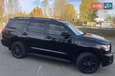 Toyota Sequoia 2010