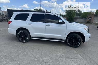 Внедорожник / Кроссовер Toyota Sequoia 2008 в Полтаве