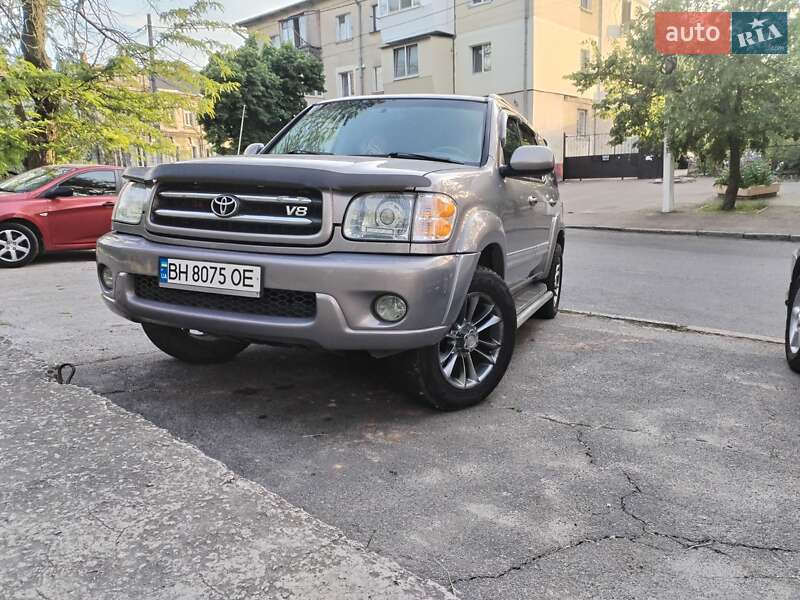 Toyota Sequoia 2002