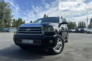 Внедорожник / Кроссовер Toyota Sequoia 2008 в Киеве