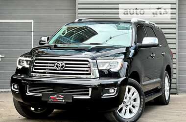 Внедорожник / Кроссовер Toyota Sequoia 2021 в Киеве