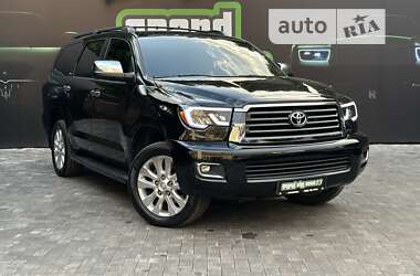 Позашляховик / Кросовер Toyota Sequoia 2012 в Києві