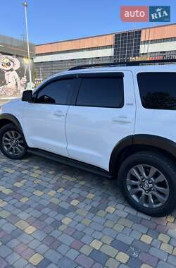 Позашляховик / Кросовер Toyota Sequoia 2013 в Луцьку