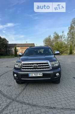 Позашляховик / Кросовер Toyota Sequoia 2012 в Чернівцях