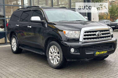 Позашляховик / Кросовер Toyota Sequoia 2013 в Івано-Франківську