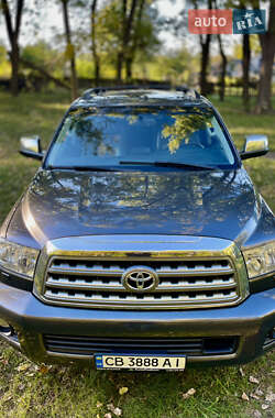 Toyota Sequoia 2012