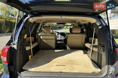 Внедорожник / Кроссовер Toyota Sequoia 2008 в 