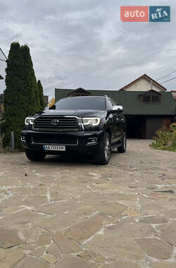 Toyota Sequoia 2016