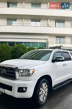 Toyota Sequoia 2013