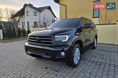 Позашляховик / Кросовер Toyota Sequoia 2010 в Львові