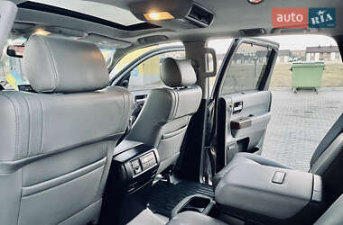 Внедорожник / Кроссовер Toyota Sequoia 2010 в Ровно