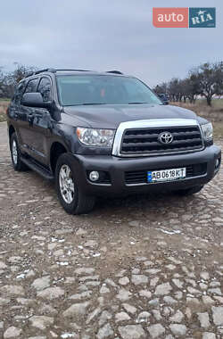 Внедорожник / Кроссовер Toyota Sequoia 2014 в Покровском