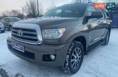 Toyota Sequoia 2016