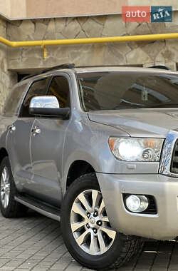 Внедорожник / Кроссовер Toyota Sequoia 2010 в Надворной