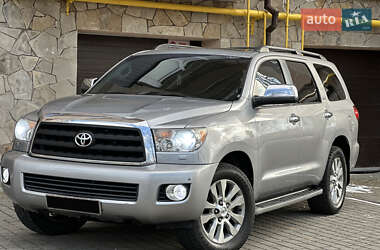 Внедорожник / Кроссовер Toyota Sequoia 2010 в Надворной