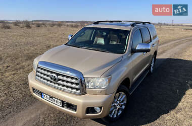 Внедорожник / Кроссовер Toyota Sequoia 2012 в Киеве