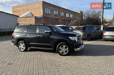 Внедорожник / Кроссовер Toyota Sequoia 2008 в 