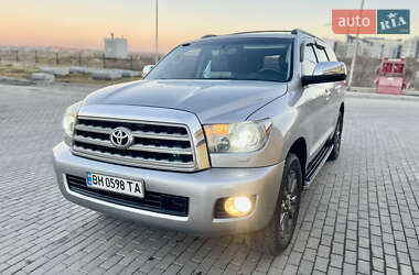 Внедорожник / Кроссовер Toyota Sequoia 2011 в Ивано-Франковске