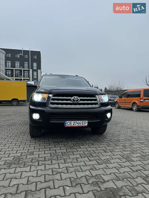 Toyota Sequoia 2013