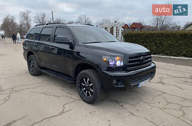 Позашляховик / Кросовер Toyota Sequoia 2012 в Києві