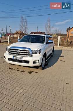 Внедорожник / Кроссовер Toyota Sequoia 2015 в Черновцах