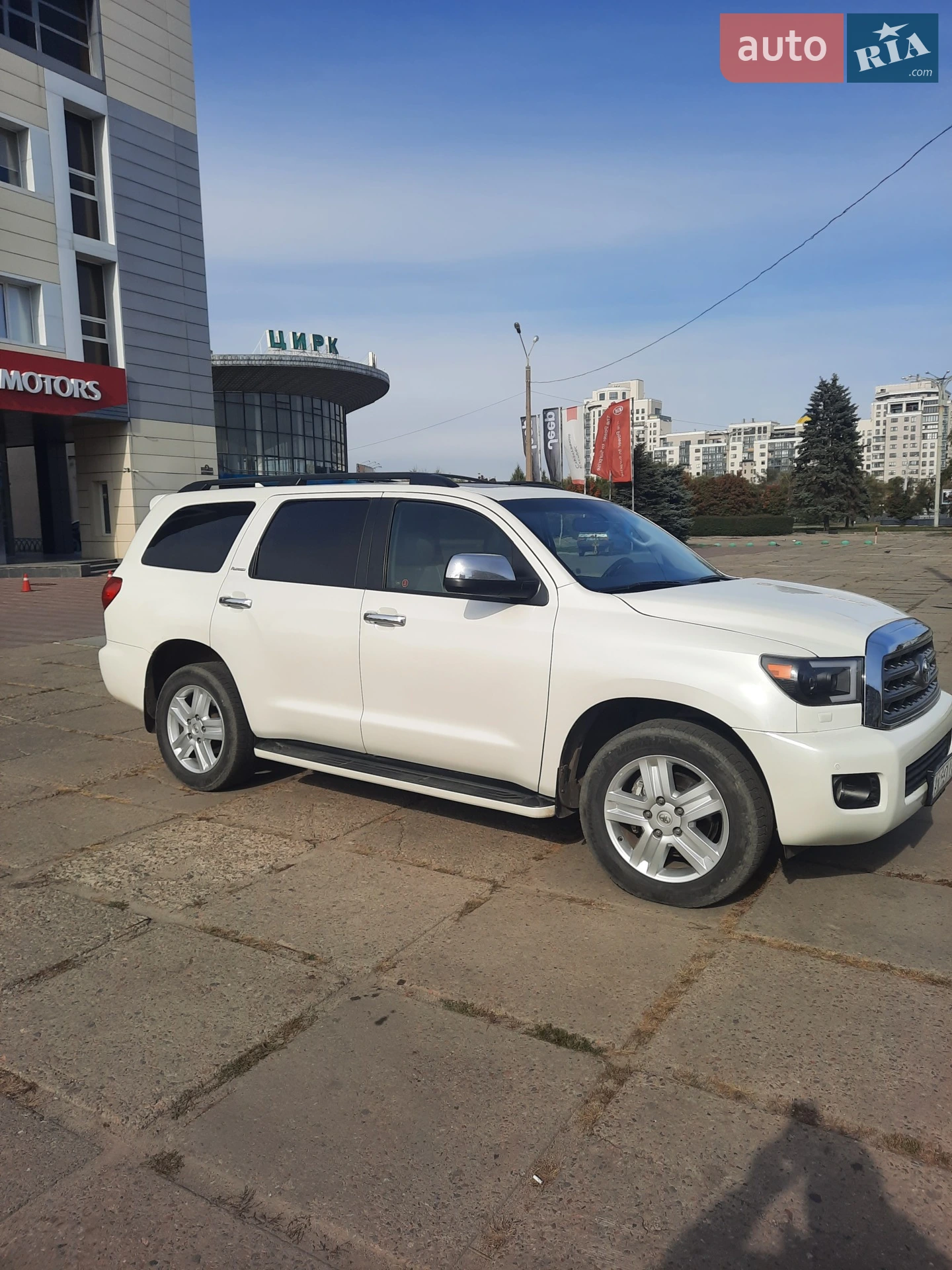 2010 Toyota Sequoia - мініатюра 2