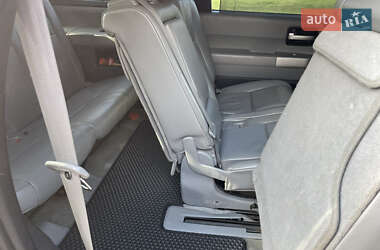 Внедорожник / Кроссовер Toyota Sequoia 2008 в 