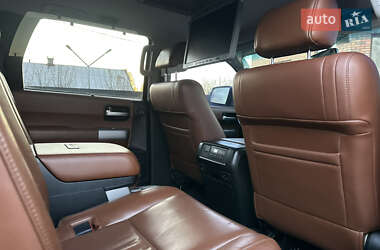 Внедорожник / Кроссовер Toyota Sequoia 2008 в 