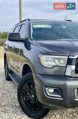 Внедорожник / Кроссовер Toyota Sequoia 2019 в 