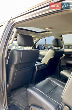 Внедорожник / Кроссовер Toyota Sequoia 2019 в 