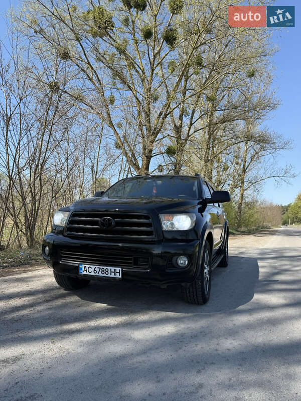Внедорожник / Кроссовер Toyota Sequoia 2008 в Луцке