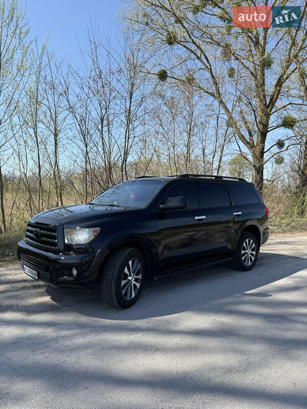 Внедорожник / Кроссовер Toyota Sequoia 2008 в Луцке